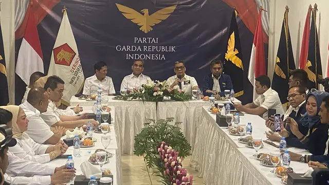 Partai Garda Republik Indonesia (Garuda) resmi mendukung calon presiden Prabowo Subianto untuk Pemilu 2024. Dukungan tersebut disampaikan secara langsung melalui surat keputusan (SK) DPP Partai Garuda yang disaksikan oleh Sekjen Partai Gerindra Ahmad Muza