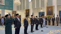Prabowo Lantik 6 Duta Besar LBBP di Istana, Ini Daftar Namanya