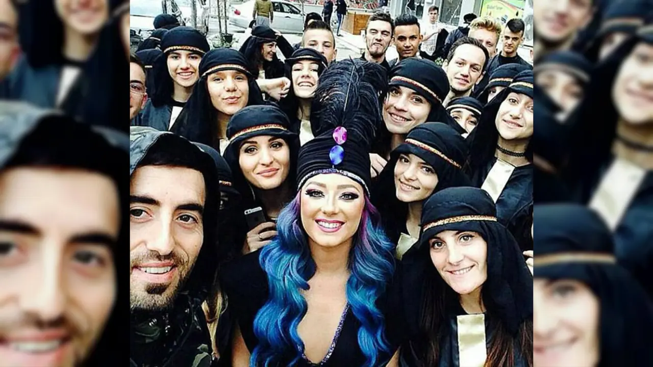 Heboh 'ISIS' Wanita Sampai di Albania
