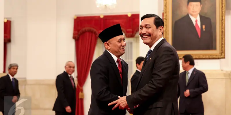 20150902-Teten Masduki Resmi Gantikan Luhut Sebagai Kepala Staf Presiden-Jakarta
