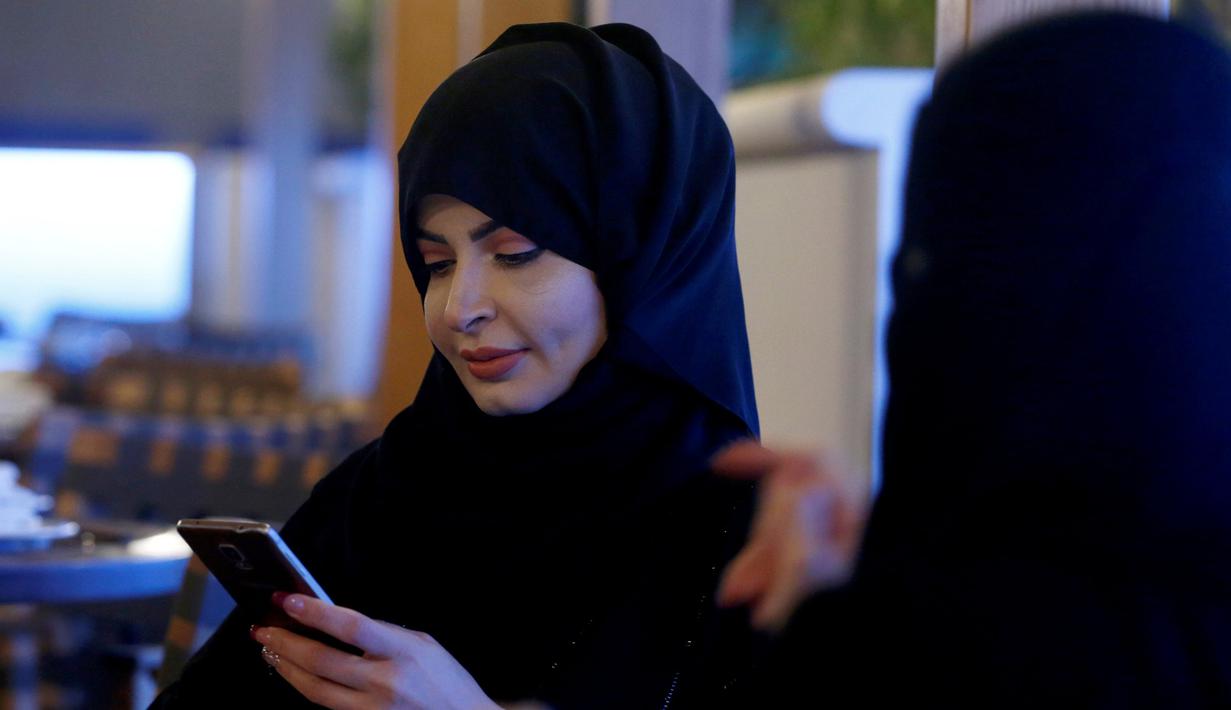 Melihat Gaya Hidup Wanita Berhijab Di Arab Saudi Foto Liputan6 Com