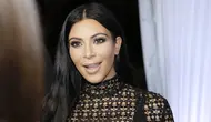 Kim Kardashian baru saja mendapatkan penghargaan CFDA Influencer Award, membuatnya justru bingung (AP Photo)