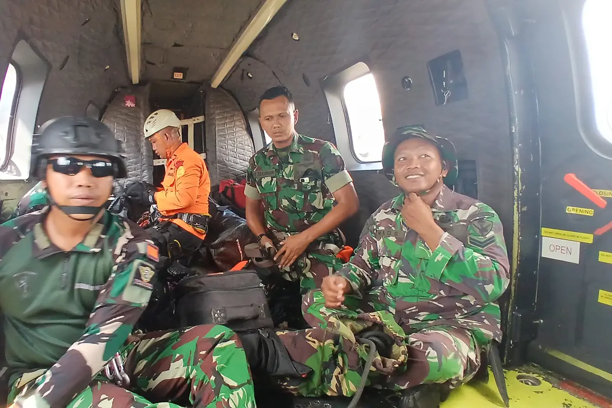 Tim SAR gabungan cari helikopter jatuh di Kalbar