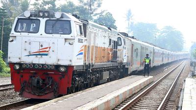 6 Kereta Api Berhenti Mendadak Saat Gempa Guncang Pangandaran
