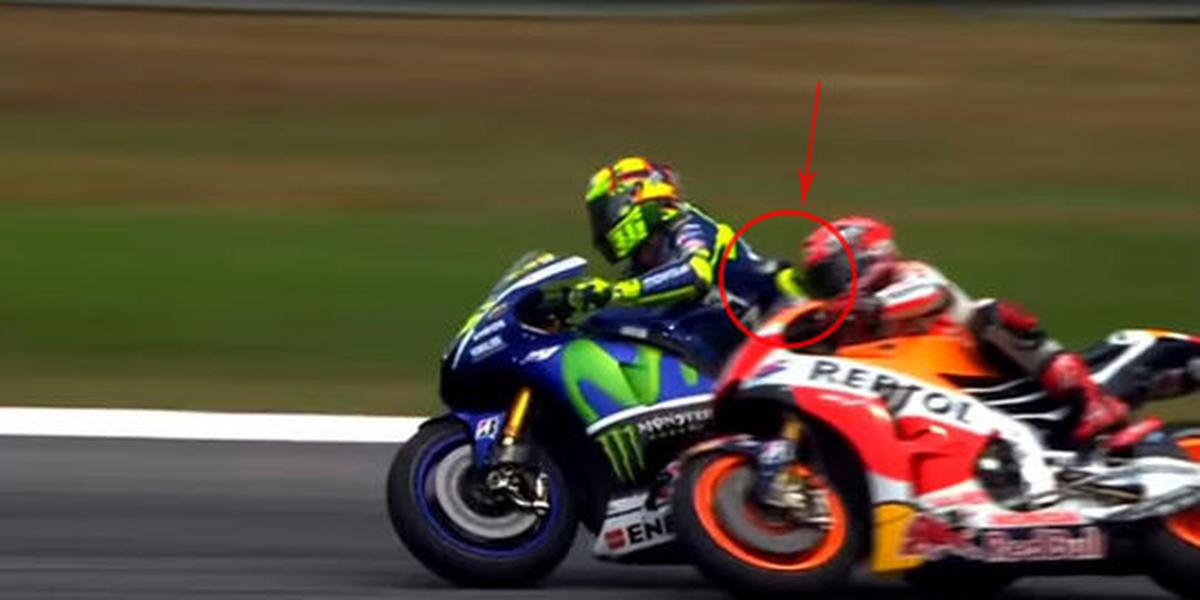 Valentino Rossi - Marc Marquez (2015)