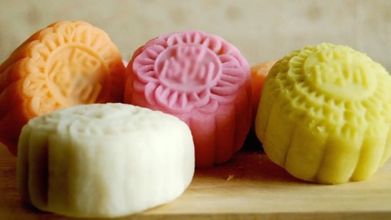 Kue Bulan Tradisional VS Kue Bulan Milenials, yang Mana Pilihanmu?