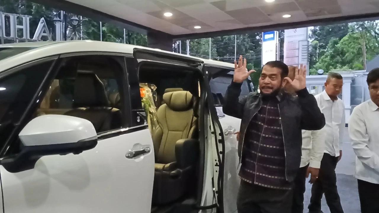 Anwar Usman Muncul ke Publik, Bakal Terbitkan Buku soal Putusan MK Bahas Batas Usia Capres-Cawapres
