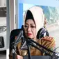 Kadinkes Lampung Reihana punya tas seharga mobil BMW. (source: paultan.com)