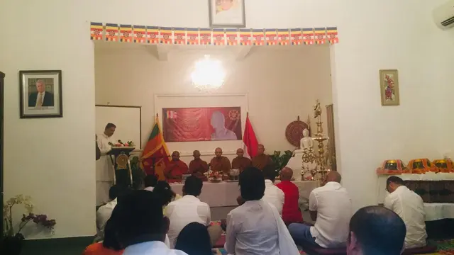 Duta Besar Sri Lanka untuk Indonesia menyampaikan sambutan dalam peringatan Hari Raya Waisak (Liputan6.com/Siti Khotimah)