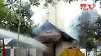Ruang incinerator atau pembakaran sampah medis di Rumah Sakit Dokter Setijono, Blora, Jateng, Senin siang, terbakar. Dugaan sementara, kebakaran akibat kebocoran tabung bahan bakar yang disambar percikan api akibat hubungan pendek arus listrik. 