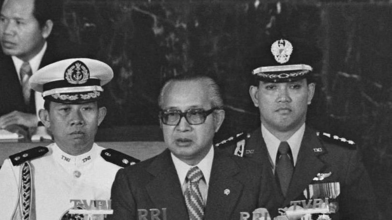Dikawal Ayah Jenderal TNI