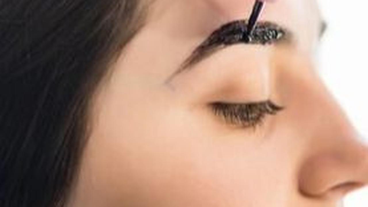 Berapa Lama Pensil Alis Waterproof Bisa Tahan dan Tidak Luntur?