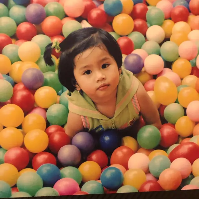 6 Transformasi Amel anak Ussy Sulistiawaty dari kecil hingga beranjak dewasa, calon dokter hewan