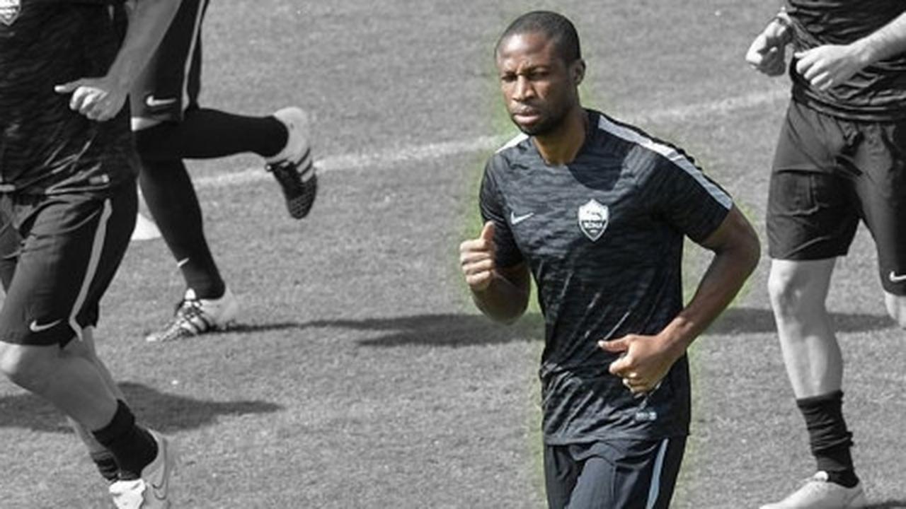 Keita absen sampai medio November