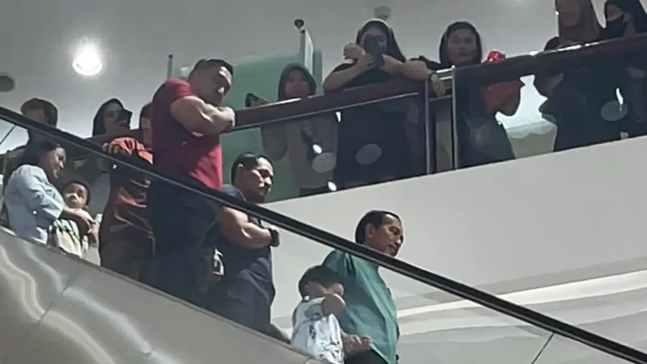 Jokowi di Sun Plaza Medan