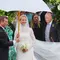 Istri baru Peter Phillips, Harriet Sterling, mengenakan tiara pinjaman merek perhiasan di hari pernikahan keduanya. (dok. Ben Birchall/PA via AP)