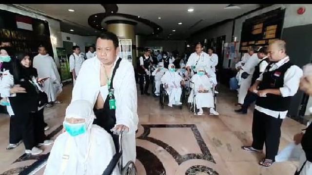 Jemaah Haji Indonesia yang akan menjalani Safari Wukuf. Husni Anggoro/MCH