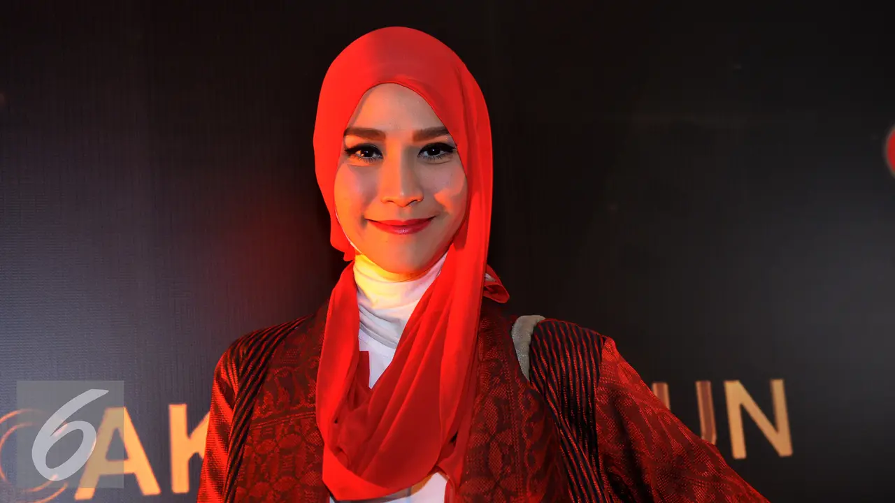 20150912- Zaskia Adya Mecca-Bandung