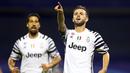 Penyerang Juventus asal Bosnia, Miralem Pjanic menyumbangkan satu gol saat Juventus mengalahkan Dinamo Zagreb pada grup H liga Champions di Maksimir Stadium, Zagreb, Rabu (28/9/2016) dini hari WIB.  (AFP/STRINGER)