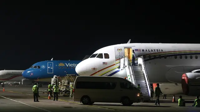Sembilan pesawat delegasi Konferensi Tingkat Tinggi (KTT) ASEAN 2023 parkir di Bandara I Gusti Ngurah Rai, Bali. Delapan diantaranya adalah pesawat VIP yang membawa pimpinan negara ASEAN. (Dok Angkasa Pura I)