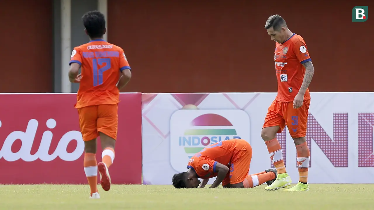 FOTO: Aksi Assanur Rijal, Gelandang Persiraja Pencetak Hattrick Pertama di Piala Menpora 2021 - Assanur Rijal; Tim Persiraja