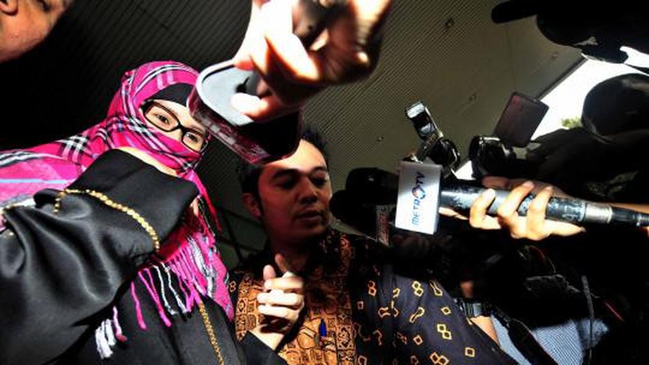 Tutupi wajahnya, Neneng kembali diperiksa KPK