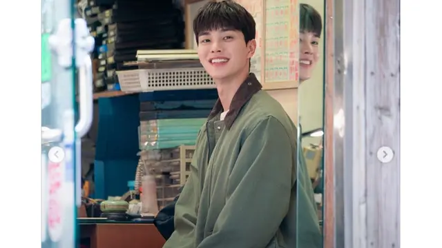 Song Kang/ Forecasting Love and Weather