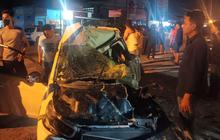 Ngebut lalu Mobil Hilang Kendali Hingga Tabrak Truk, Anggota Polisi Meninggal Dunia