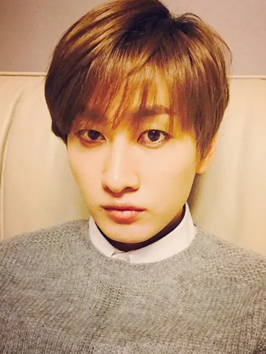 Eunhyuk kerap cemburu ketika banyak berita simpang siur IU dekat dengan pria lain.  (via instagram@ eunhyukee44/Bintang.com)