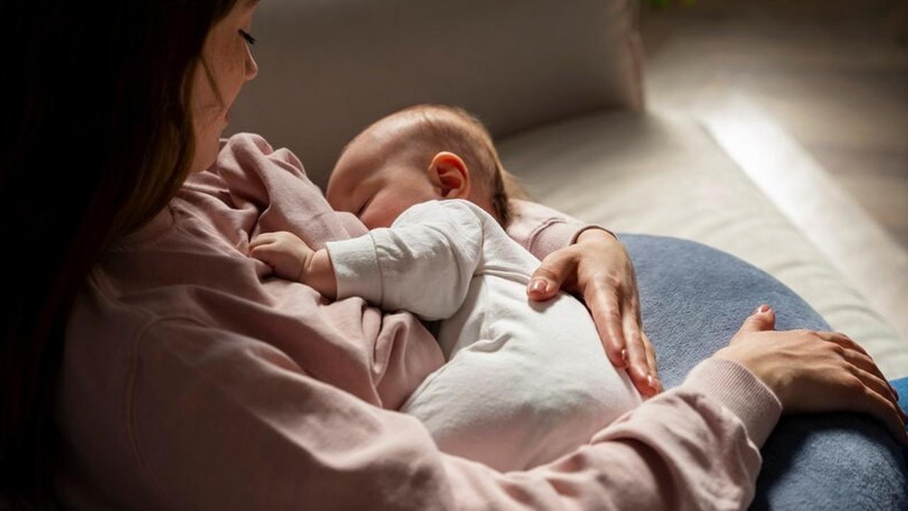 Cara Berhenti Menyusui Tanpa Timbulkan Mastitis dan Sakit