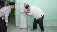 Perkuat Perjuangan Umat, Cucun Syamsurijal Sowan ke Ulama dan Ziarah Guru Sekumpul