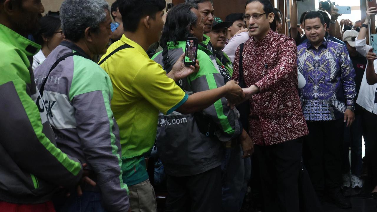 FOTO: Nadiem Makarim Dituntut 18 Tahun Penjara dalam Kasus Chromebook