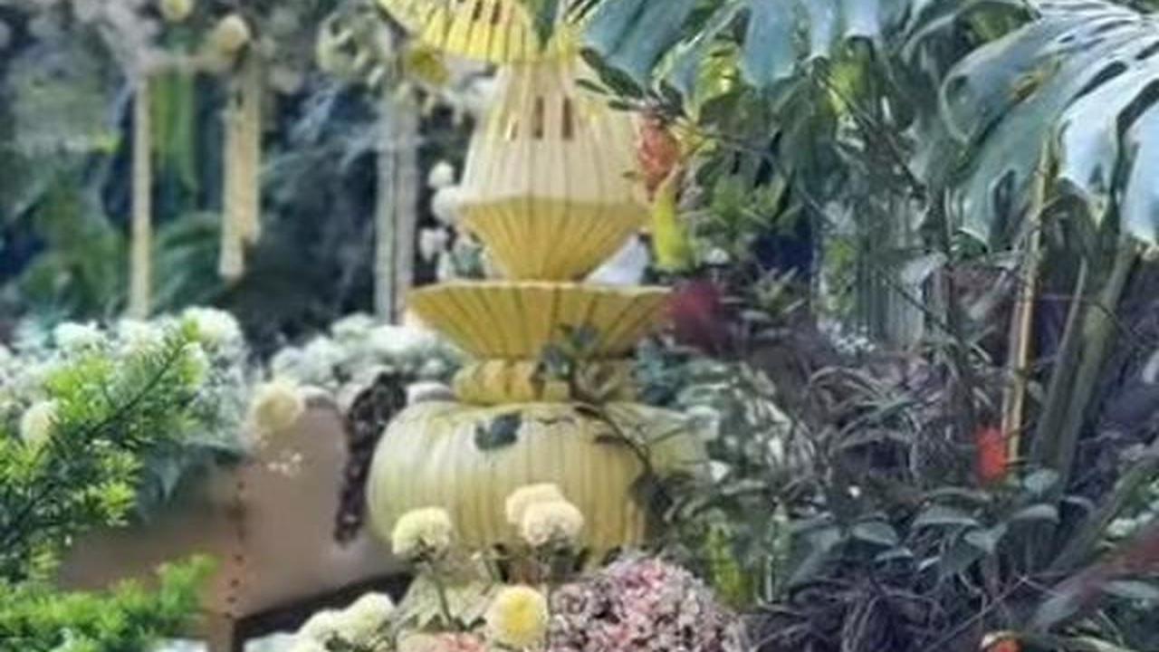 22 Potret Detail Dekorasi Siraman Pernikahan Putra Soimah dengan Adat Jawa yang Mewah dan Sakral