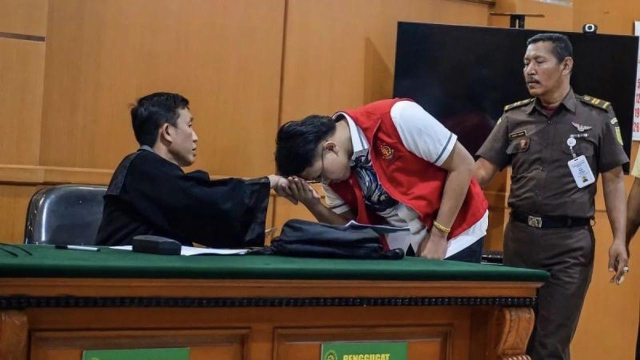 YouTuber Resbob Dituntut 2,5 Tahun Penjara Akibat Ujaran Kebencian