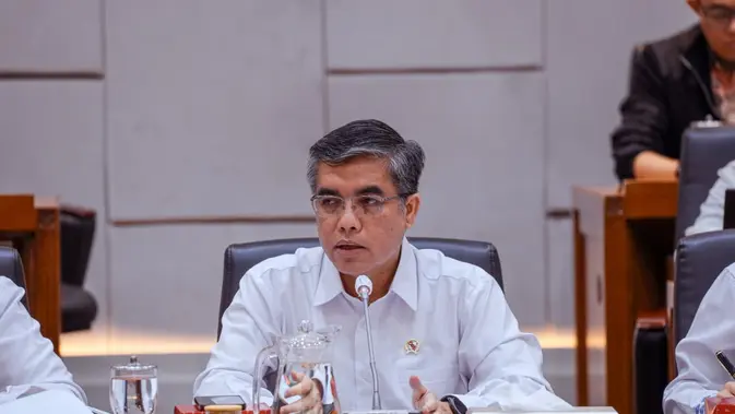 Top 3: Menaker Buka Suara soal Tuntutan UMP 2027 Naik 9,5%