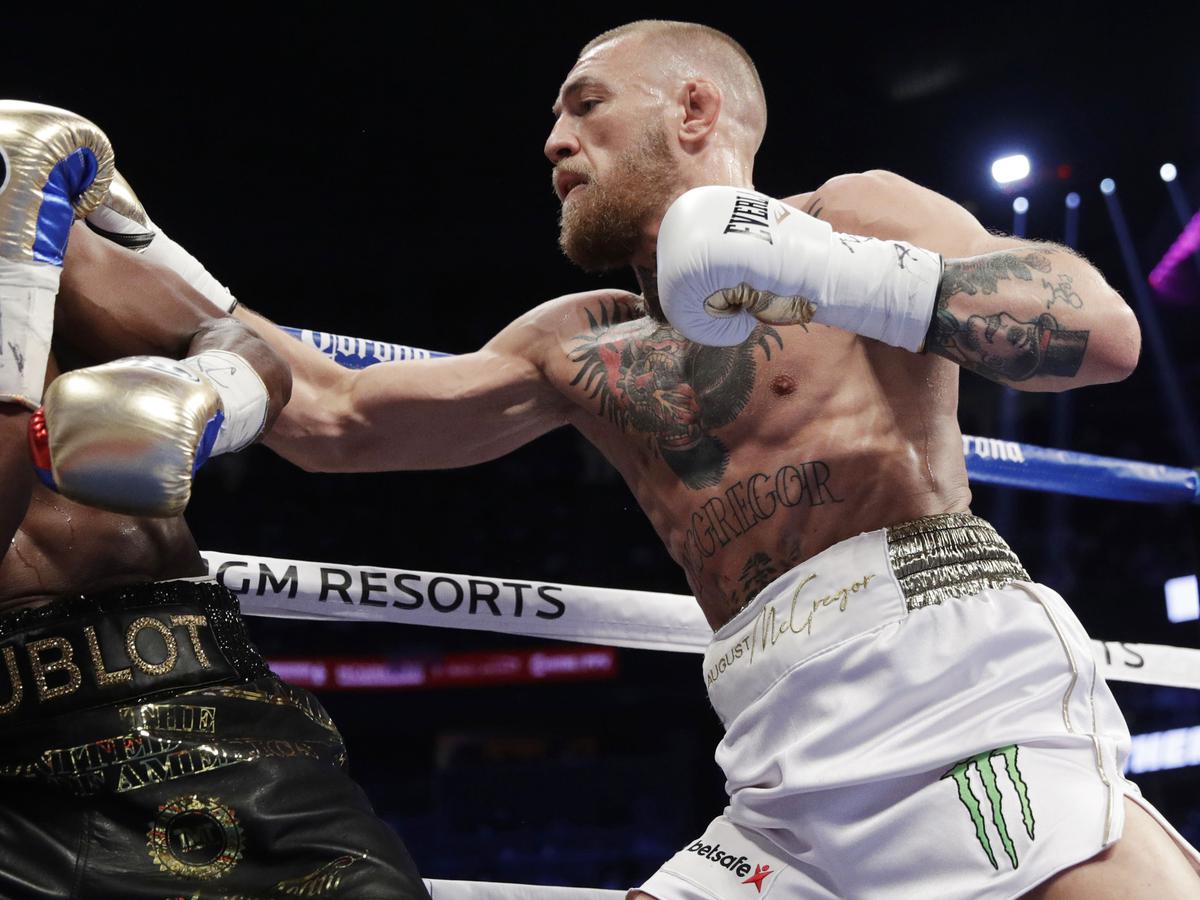 Mcgregor Sesali Keputusan Mayweather Tak Batalkan Pensiun Ragam Bola Com