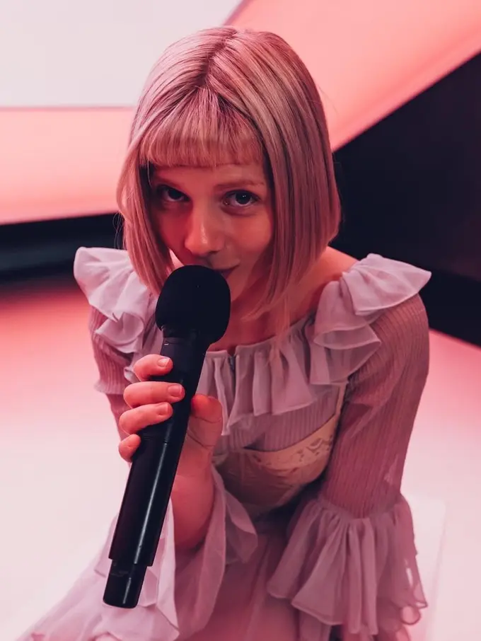 Penyanyi Aurora akan menggelar konser virtual