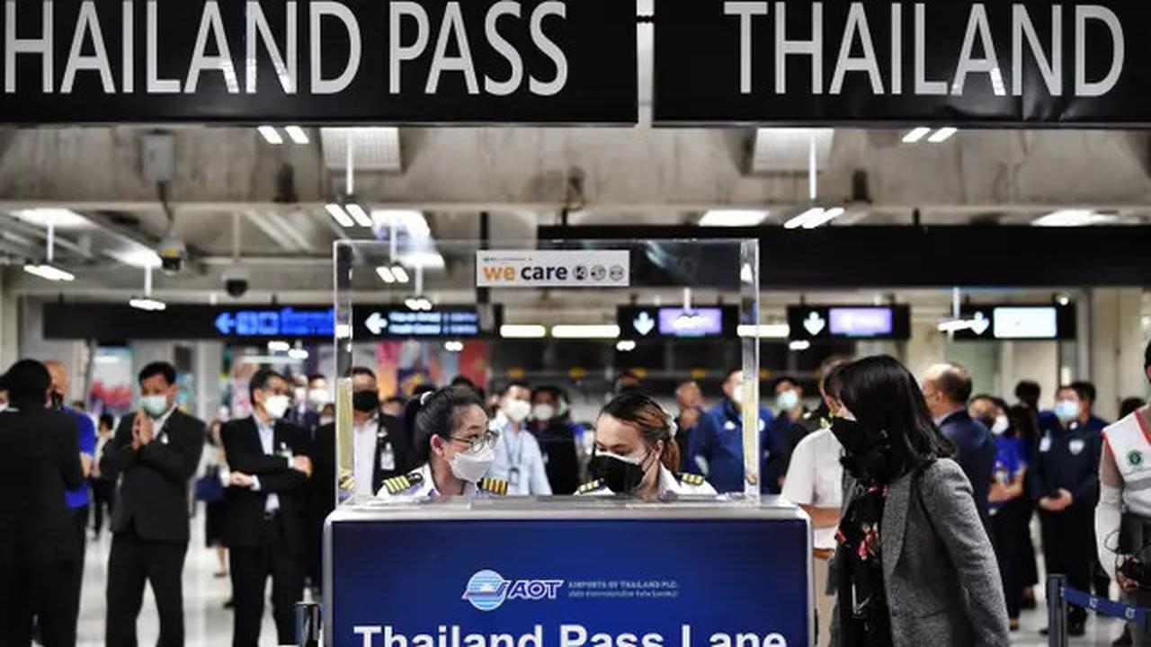 Tidak Lagi Pakai Paspor, Wisawatan Asing Bakal Diminta Scan Wajah Saat Terbang dari Thailand Mulai 1 Desember 2024