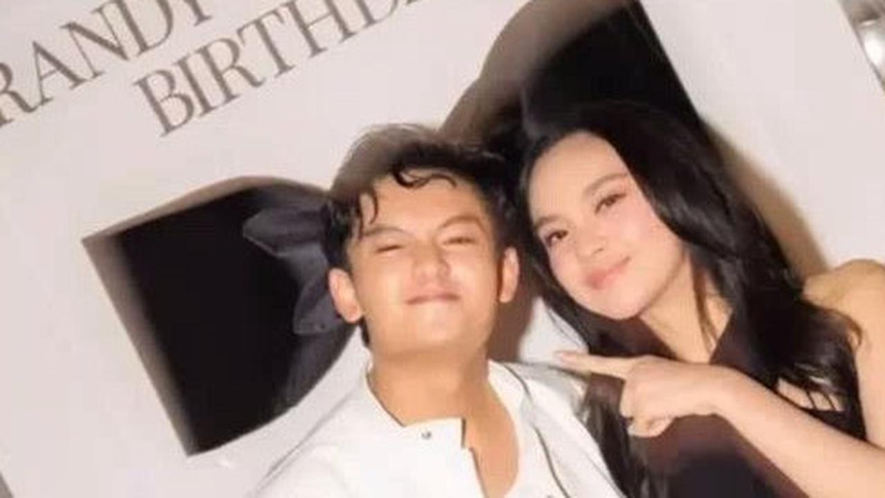 Randy Martin Suapi Kue Ulang Tahun ke Lyodra, Resmi Pacaran?