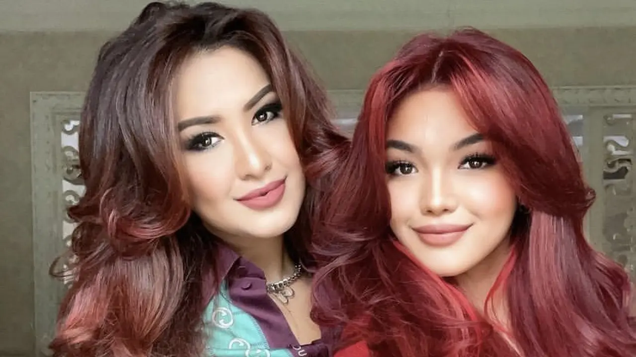 Gaya Swag Queennara Putri Liza Natalia