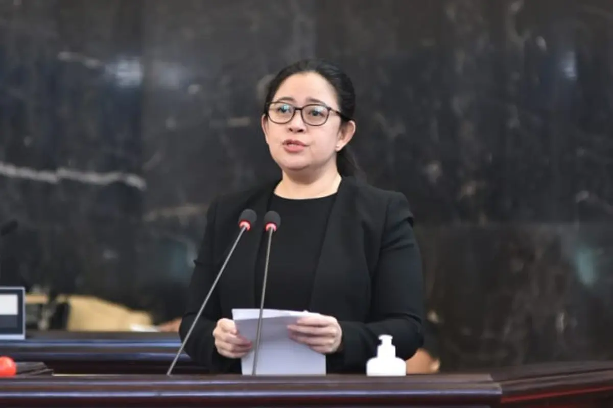 Ketua DPR RI Puan Maharani di Rapat Paripurna DPR RI dalam rangka ulang tahun ke-75 DPR
