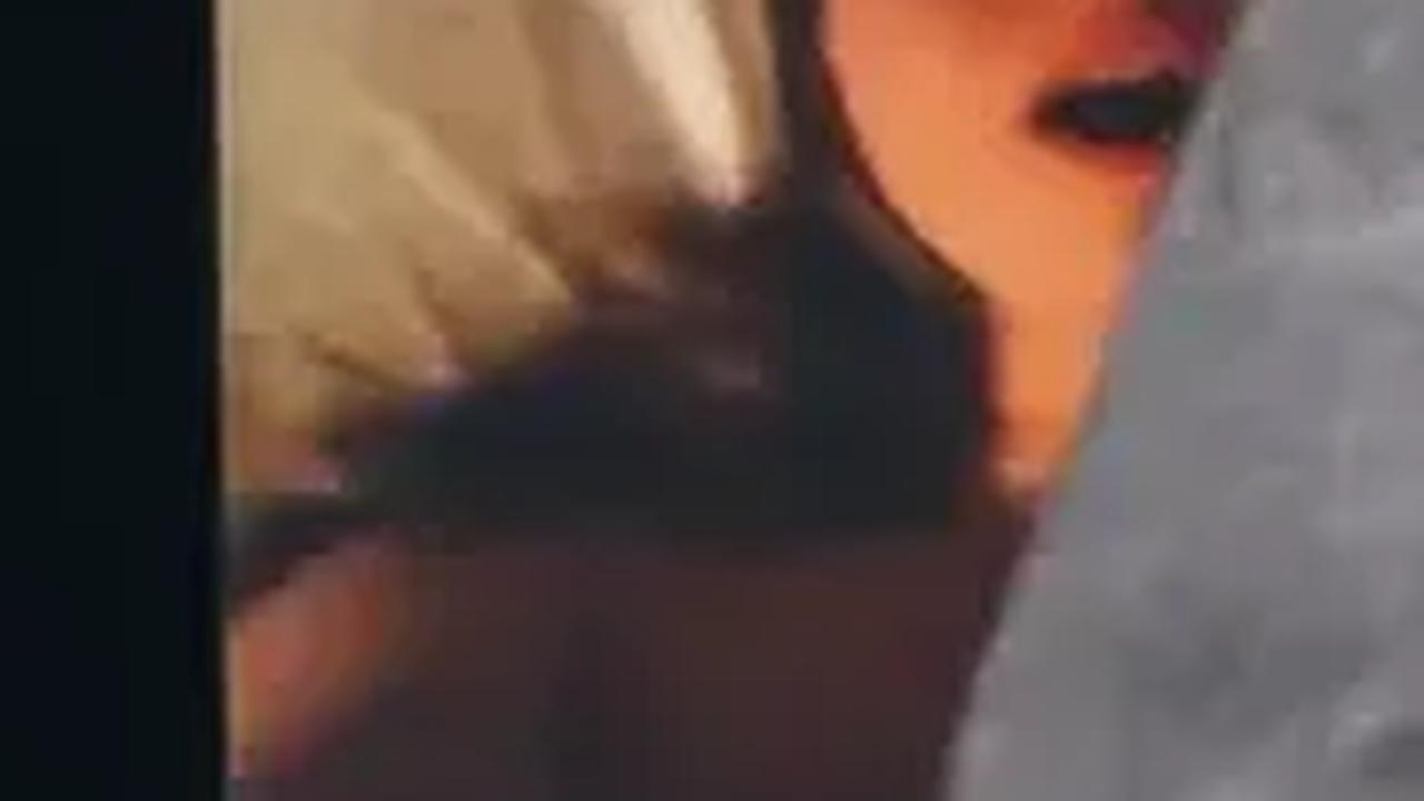 VIDEO: Geger Siskaee & Virly Virginia di Film Porno 'Keramat Tunggak', Bakal Dipanggil Polisi