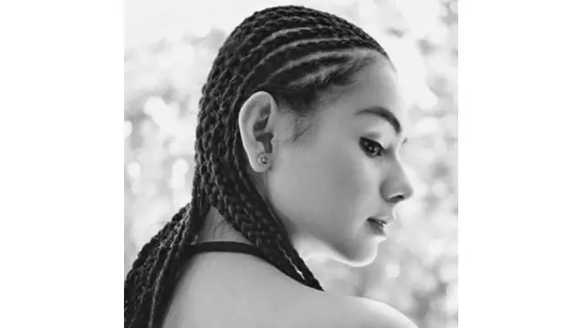Selain Felicya Angelista, 6 Gaya Artis Berambut Cornrow Ini Curi Perhatian