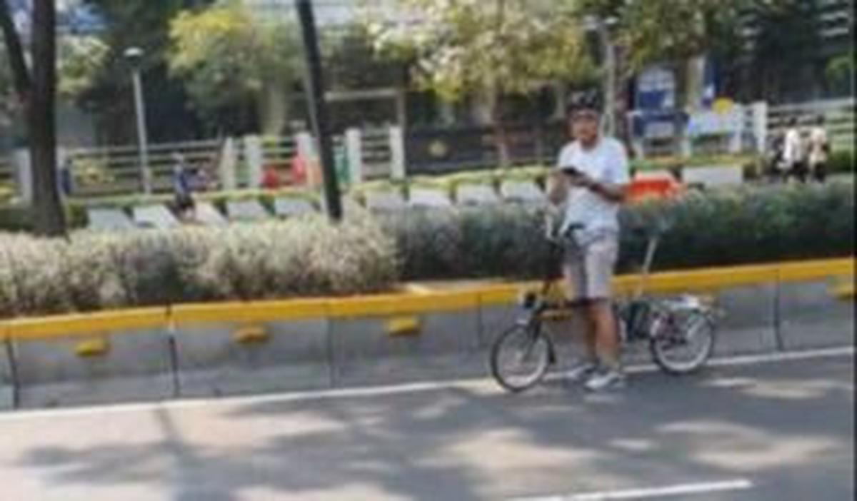 Diunggahan yang lain, Osha membagikan siapa sosok yang selalu mendukungnya di balik layar. <br>