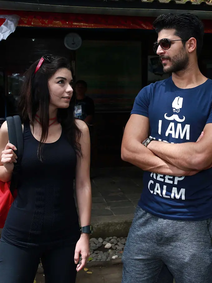 [Bintang] Pemeran Elif Liburan Ke Bali