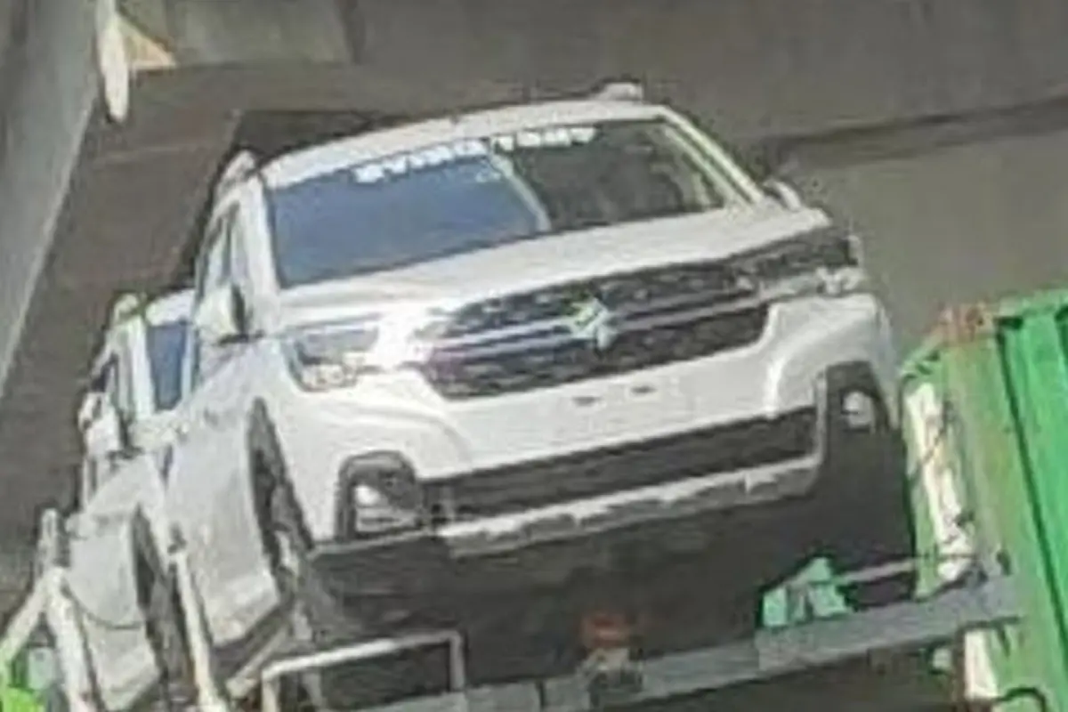 Spyshot Suzuki XL7