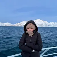 Chic di Tengah Salju, Gaya Winter Lyodra Ginting Liburan Tahun Baru di Norwegia. [@lyodraginting].