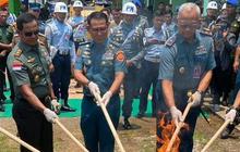 Berkacama Hitam, Jenderal TNI Darah Kopassus Musnahkan Miras Hingga Senpi Kasus Prajurit Nakal