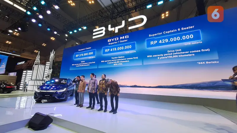 Peluncuran BYD M6 di GIIAS 2024 di ICE BSD, Tangerang, Banten. Liputan6.com/Arief Aszhari