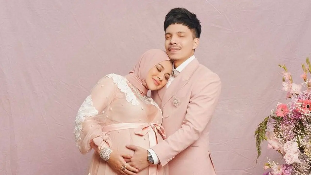 Deretan Kado Mewah untuk Bayi Aurel Hermansyah dan Atta Halilintar, Ada 3 Stroller Seharga Rp170 Juta